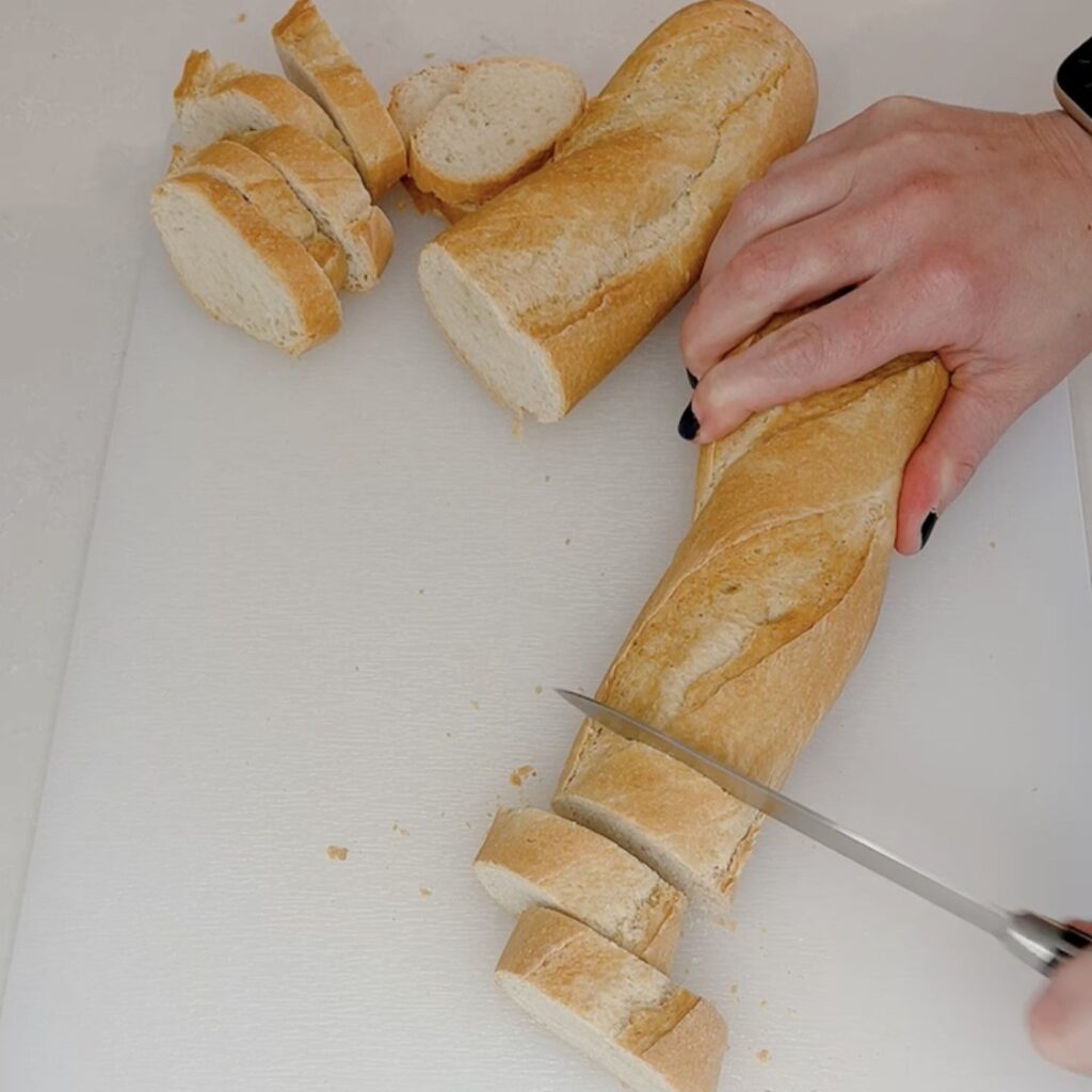 cutting baguette